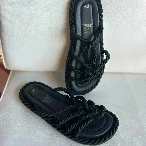 like new! Black rope sandals H&M size 9 sailor 50s 70s boho - Picture 7 of 7